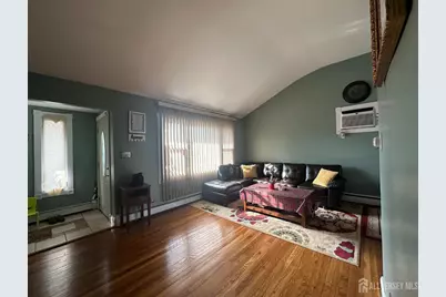 118 Markowitz Street, Carteret, NJ 07008 - Photo 6