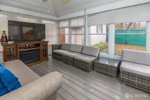 33 Kearney Rd, Sayreville, NJ 08879 - Photo 20