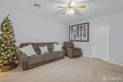 33 Kearney Road, Sayreville, NJ 08879 - Photo 4