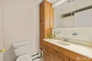 33 Kearney Rd, Sayreville, NJ 08879 - Photo 8