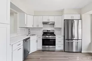 6 Wood Acres Dr, North Brunswick Township, NJ 08902 - Photo 4