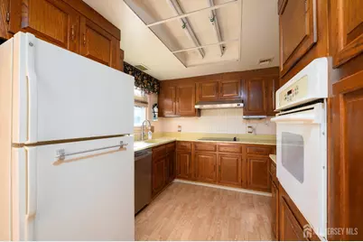 267 Milford Lane, Monroe Township, NJ 08831 - Photo 20