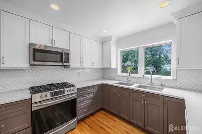 23 Barlow Road, Edison, NJ 08817 - Photo 14