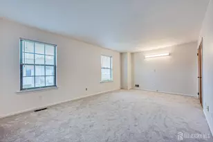 404 Maplecrest Rd, Edison, NJ 08820 - Photo 18