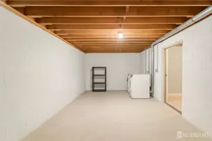 401 Sharon Garden Ct, Woodbridge Township, NJ 07095 - Photo 6