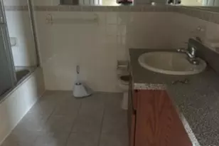 22 N Whittier St, Carteret, NJ 07008 - Photo 4