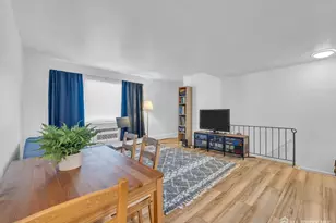 14 York Dr, Edison, NJ 08817 - Photo 6