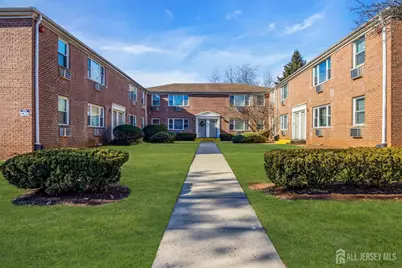 14 York Drive #4B, Edison, NJ 08817 - Photo 2