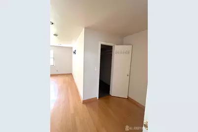 18 Adams Court, East Brunswick Township, NJ 08816 - Photo 4