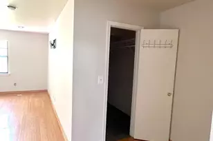 18 Adams Ct, East Brunswick Township, NJ 08816 - Photo 4