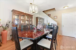 11 Letts Ct, Sayreville, NJ 08872 - Photo 4