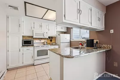 180-B Mimosa Plaza Plaza, Monroe Township, NJ 08831 - Photo 14