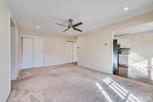 1512 Green Hollow Dr, Iselin, NJ 08830 - Photo 8