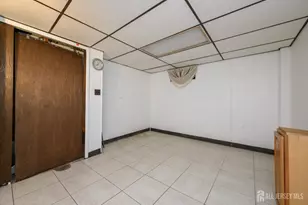 1 Ovington Ave, Edison, NJ 08817 - Photo 30