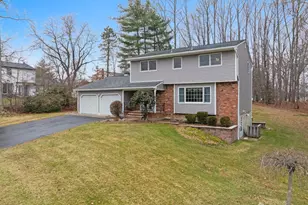 17 Brookside Ct, East Brunswick Township, NJ 08816 - Photo 2