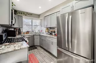 396 Monmouth St, East Windsor Township, NJ 08529 - Photo 4