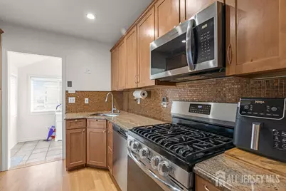 135 High Street, Piscataway Township, NJ 08854 - Photo 18