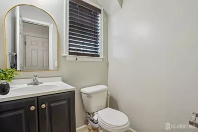 60 Thornall Street, Carteret, NJ 07008 - Photo 18