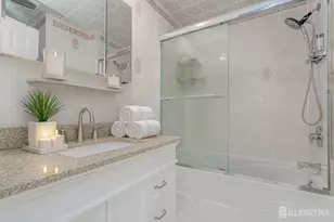 104 Diamond Ln, Old Bridge Township, NJ 08857 - Photo 10