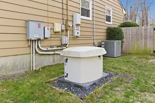 25 Henry St, East Brunswick Township, NJ 08816 - Photo 28