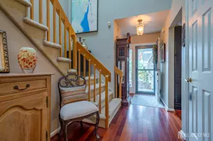 32 Springwood Ct, South Brunswick Township, NJ 08540 - Photo 4