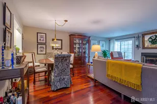 32 Springwood Ct, South Brunswick Township, NJ 08540 - Photo 8