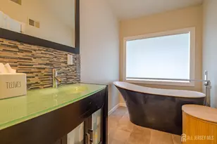 32 Springwood Ct, South Brunswick Township, NJ 08540 - Photo 20