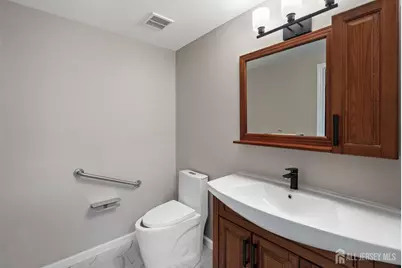 142 Providence Way #C, Middlesex, NJ 08831 - Photo 12