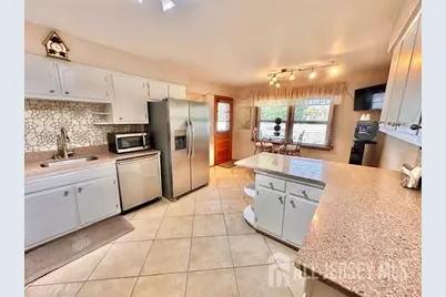 20 Gillen Drive, Sayreville, NJ 08859 - Photo 12