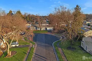 3 Susan Ct, Piscataway Township, NJ 08854 - Photo 2