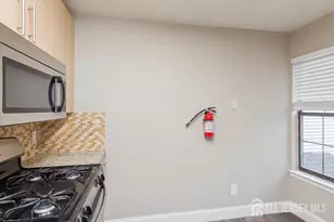 208 Sunshine Ct, Sayreville, NJ 08859 - Photo 12