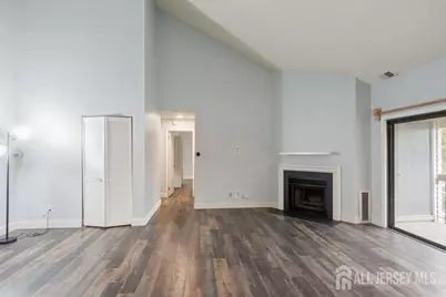 208 Sunshine Court, Sayreville, NJ 08859 - Photo 4