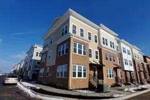 302 South Dr, North Brunswick Township, NJ 08902 - Photo 2