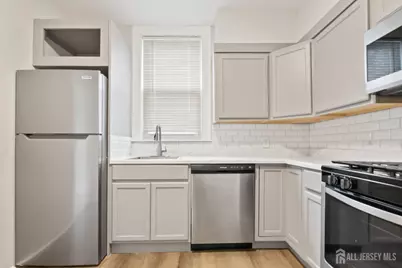 20 Linden Court #1, Jersey City, NJ 07305 - Photo 6