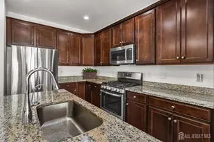 23 Larkspur Ln, Monroe Township, NJ 08831 - Photo 14