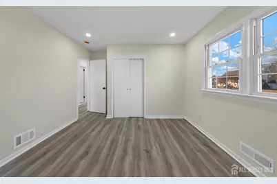 2512 Maple Avenue, South Plainfield, NJ 07080 - Photo 16