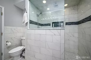 13 King St, Edison, NJ 08820 - Photo 18