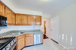 1224 Thomas Ave, North Brunswick Township, NJ 08902 - Photo 10