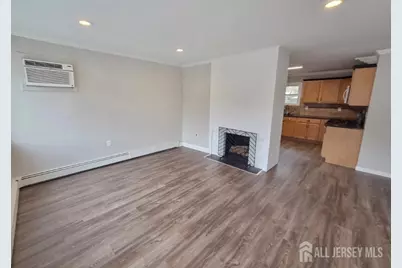 533 S Park Drive S, Perth Amboy, NJ 08861 - Photo 4