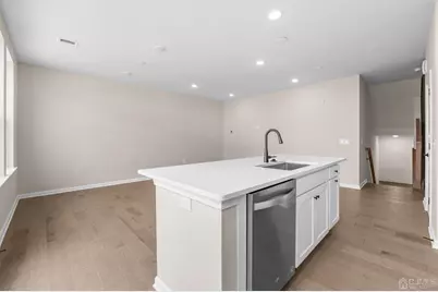 119 Lyla Lane, New Brunswick, NJ 08901 - Photo 8