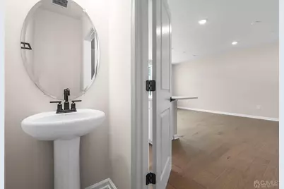 119 Lyla Lane, New Brunswick, NJ 08901 - Photo 10