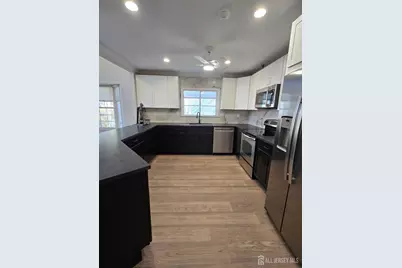 14 Canterbury Drive, Monroe Township, NJ 08831 - Photo 4