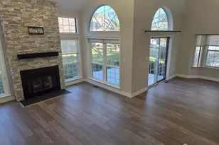 14 Canterbury Dr, Monroe Township, NJ 08831 - Photo 10