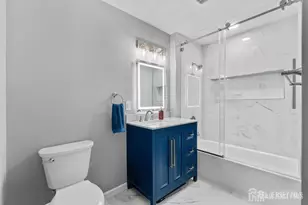 251 Kempsey Dr, North Brunswick Township, NJ 08902 - Photo 4