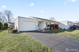 4 Aspen Plaza, Monroe Township, NJ 08831 - Photo 2