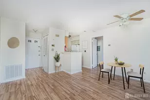 212 Blew Ct, East Brunswick Township, NJ 08816 - Photo 4