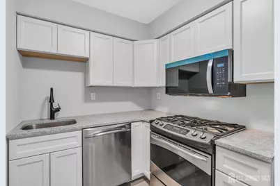 213 Main Street #17, Keansburg, NJ 07747 - Photo 12