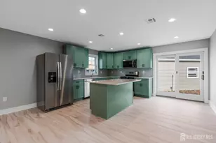 20 Louis Ave, Middlesex, NJ 08846 - Photo 8