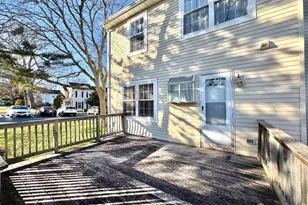 1 Gwizdak Ct, Sayreville, NJ 08872 - Photo 2