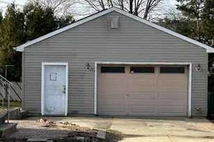 20 Clark Ave, Edison, NJ 08817 - Photo 10